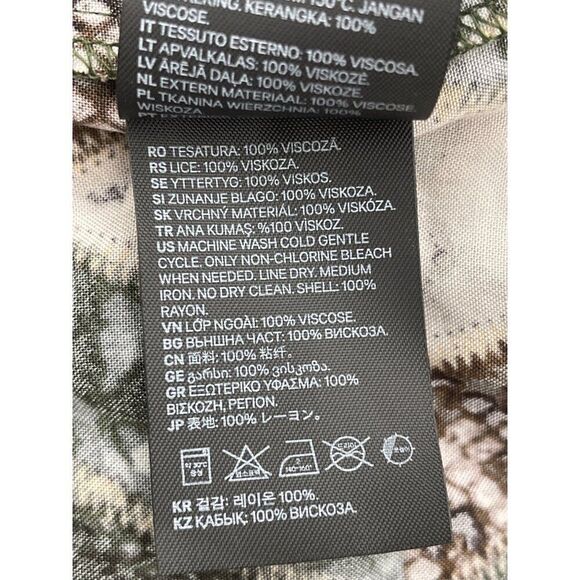 H&M Women Turtleneck Animal Print Patch Work Shift Dress Size 6 - Picture 10 of 10